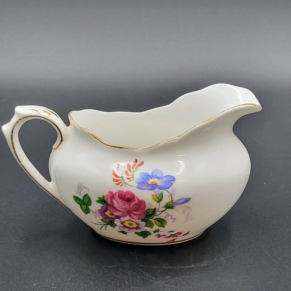 Vintage Royal Albert Barbara Ann Creamer Bone China England Floral Gold Read - Picture 5 of 10
